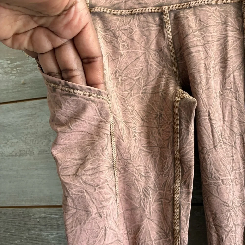 Lululemon Fast and Free HR Tight 25